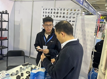 Precise Matching - In-depth Negotiation at Booth Precise Matching - In-depth Negotiation at Booth